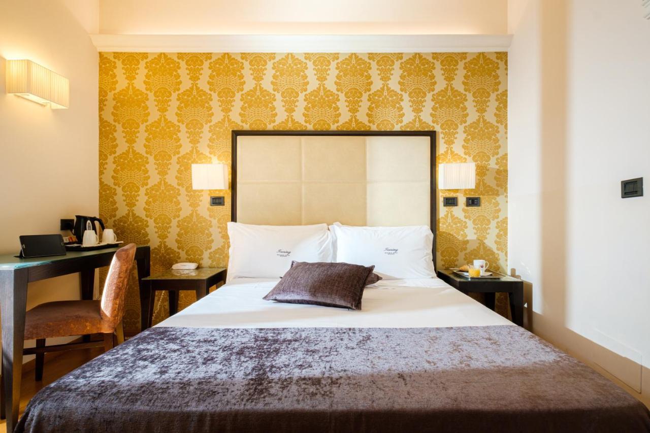 Hotel Touring โบโลญญา ภายนอก รูปภาพ
