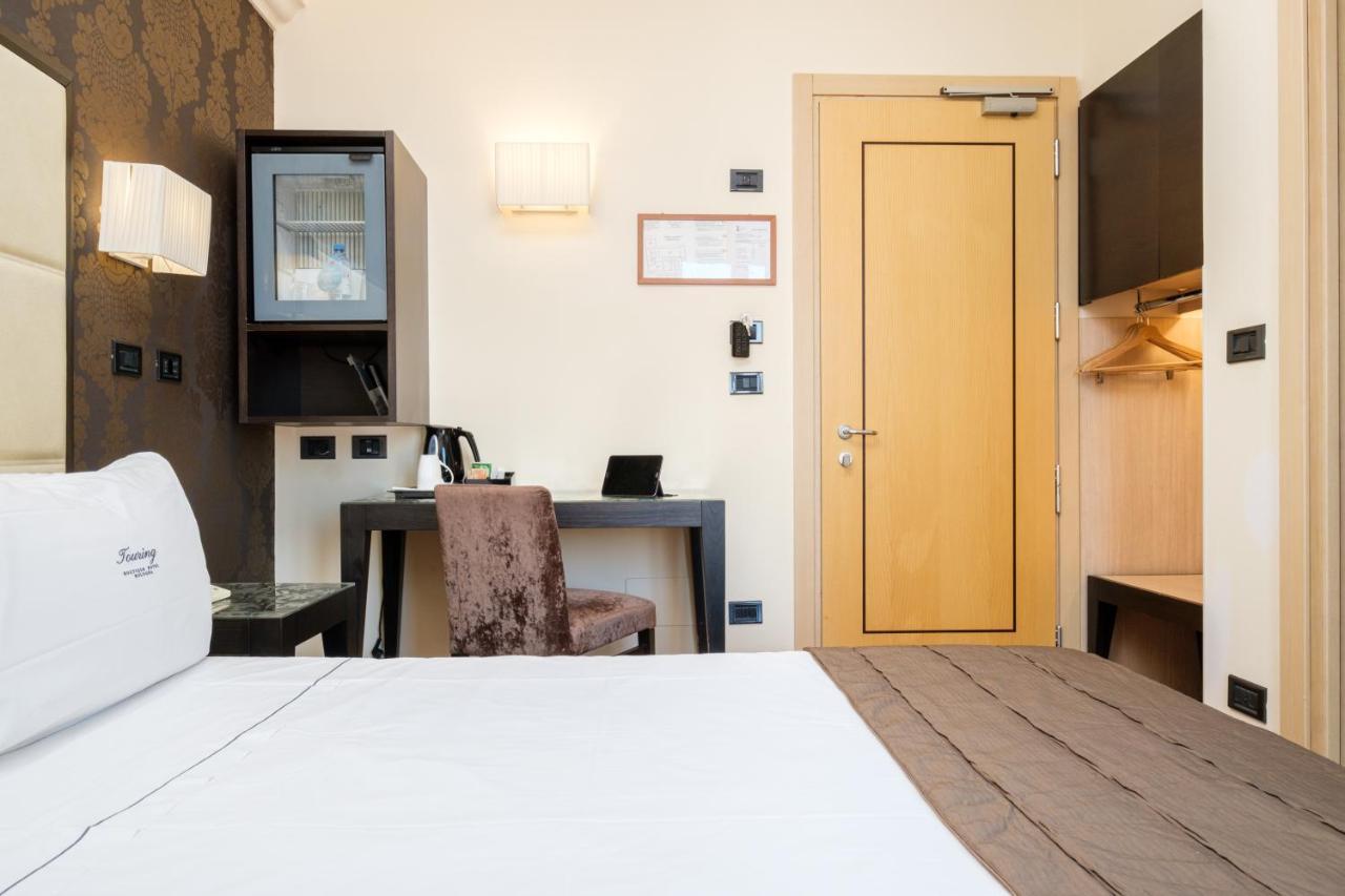 Hotel Touring โบโลญญา ภายนอก รูปภาพ