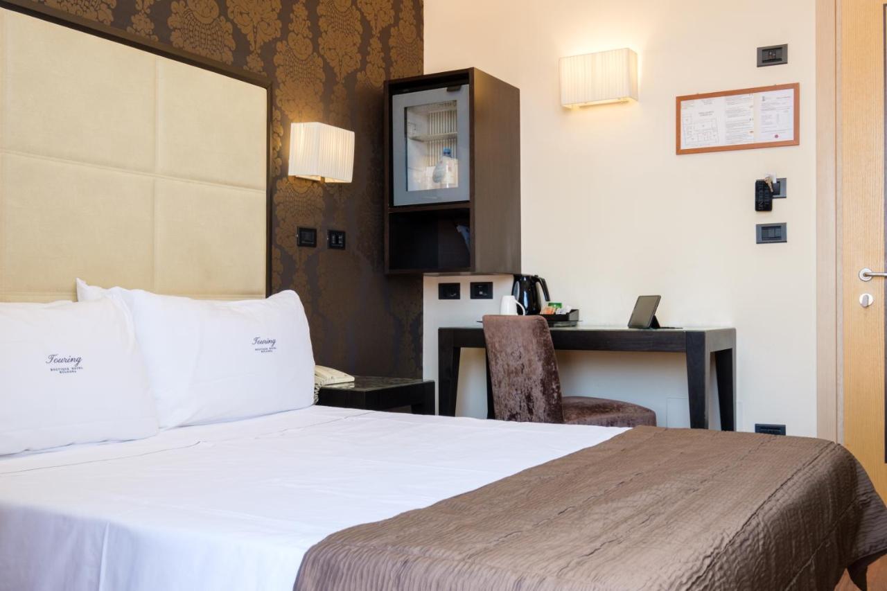Hotel Touring โบโลญญา ภายนอก รูปภาพ