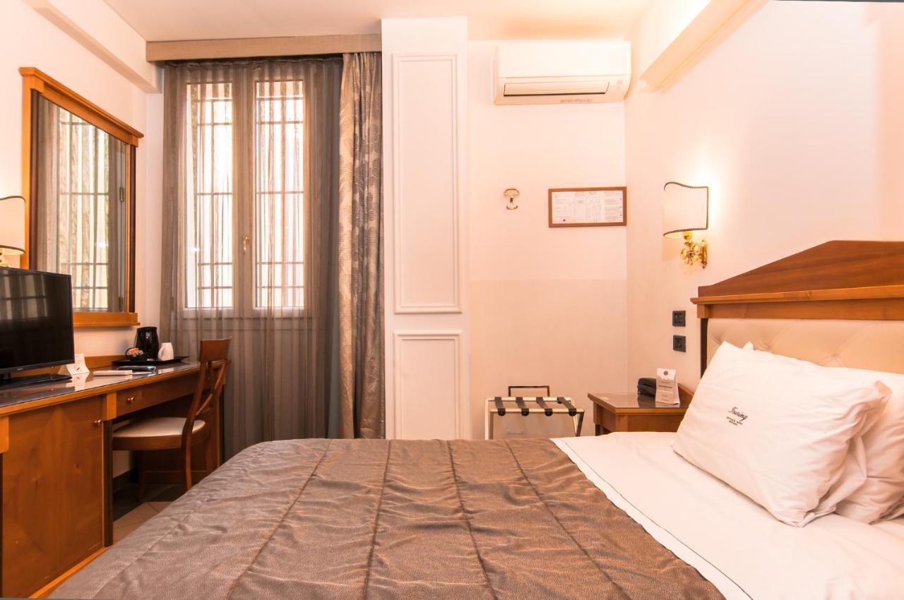 Hotel Touring โบโลญญา ภายนอก รูปภาพ