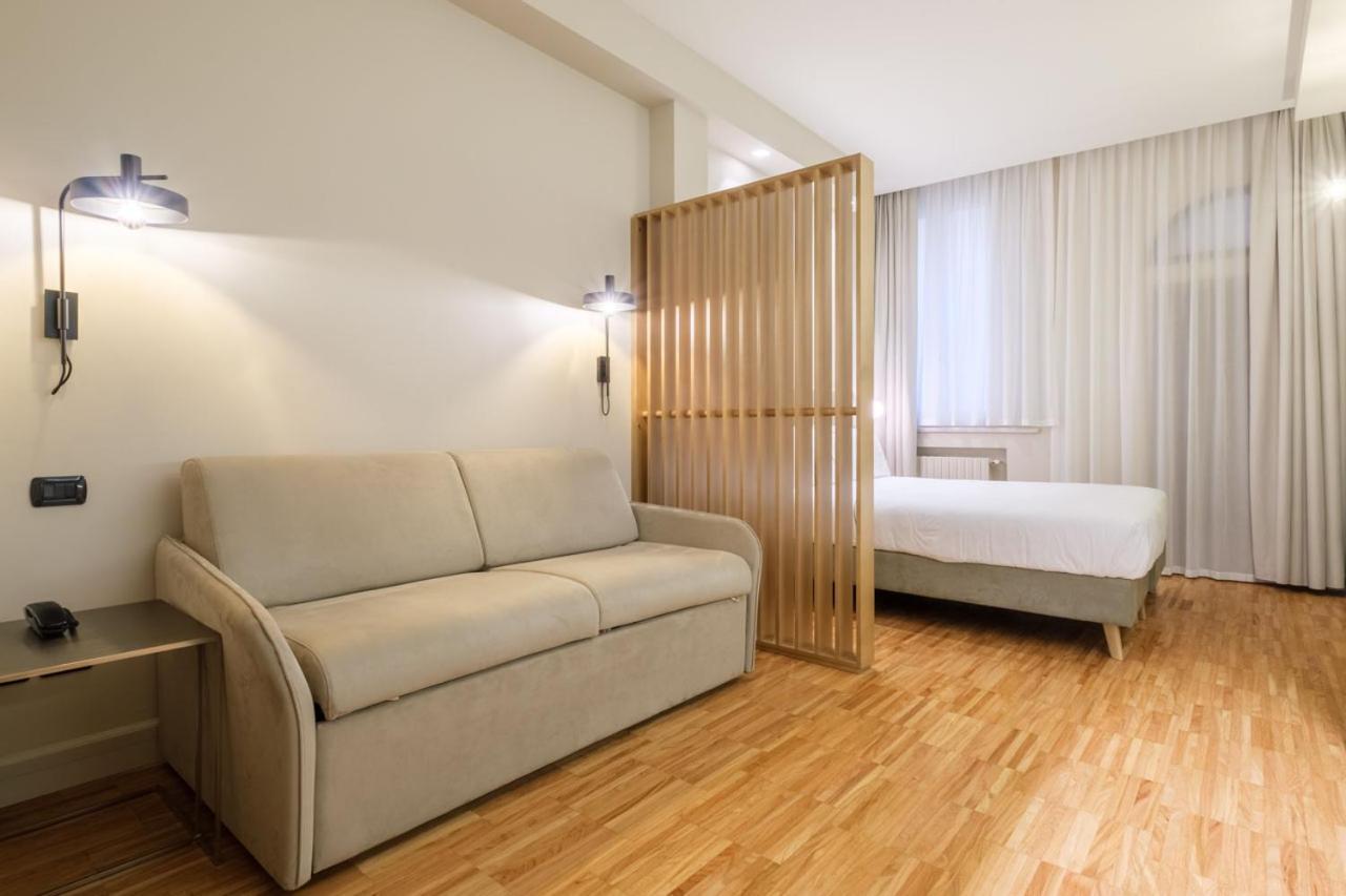 Hotel Touring โบโลญญา ภายนอก รูปภาพ